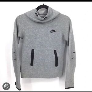 Nike Tech Fleece Womens Small